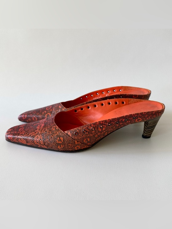 Bottega Veneta Shoes - Authentic Bottega Veneta snakeskin square toe heels. ❤️
